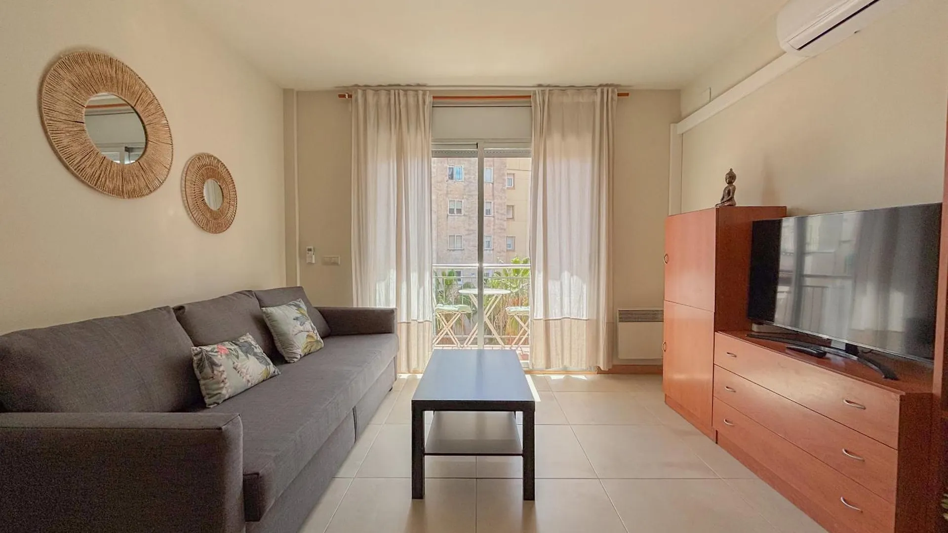 Clauhomes Reus Centro 0*,